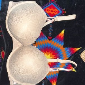 Victoria Secret Push-up Bra 40DD